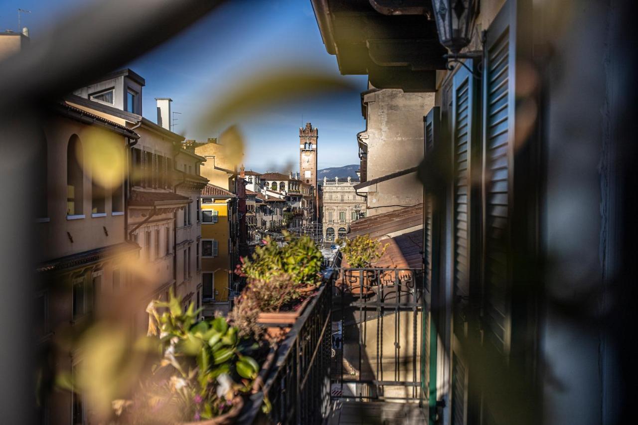 Relais Balcone Di Giulietta Hotel Verona Ngoại thất bức ảnh View of the castle from the city